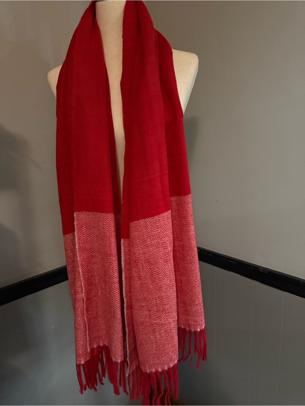 Cozy Two-Tone Red Cashmere Scarf Wrap - Picture 2 of 3